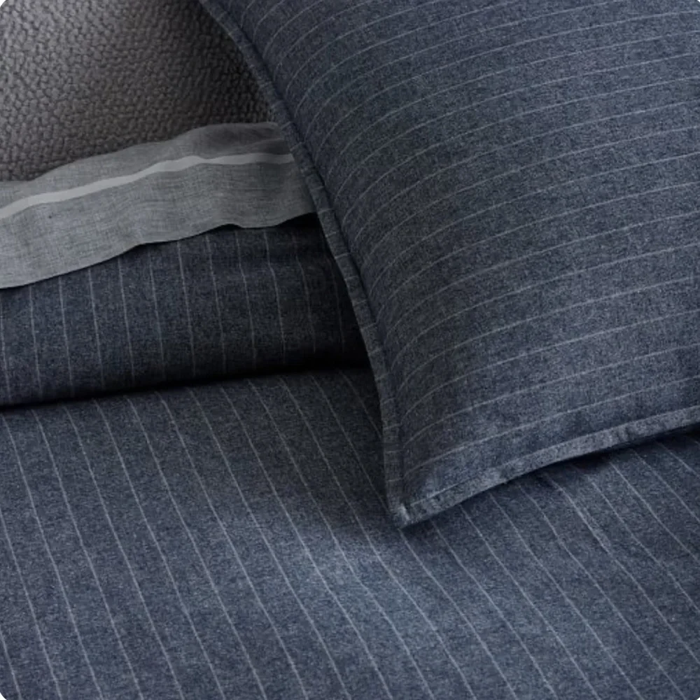 NEW WEST ELM Flannel Pinstripe Duvet Cover, Full/Queen, Midnight Blue